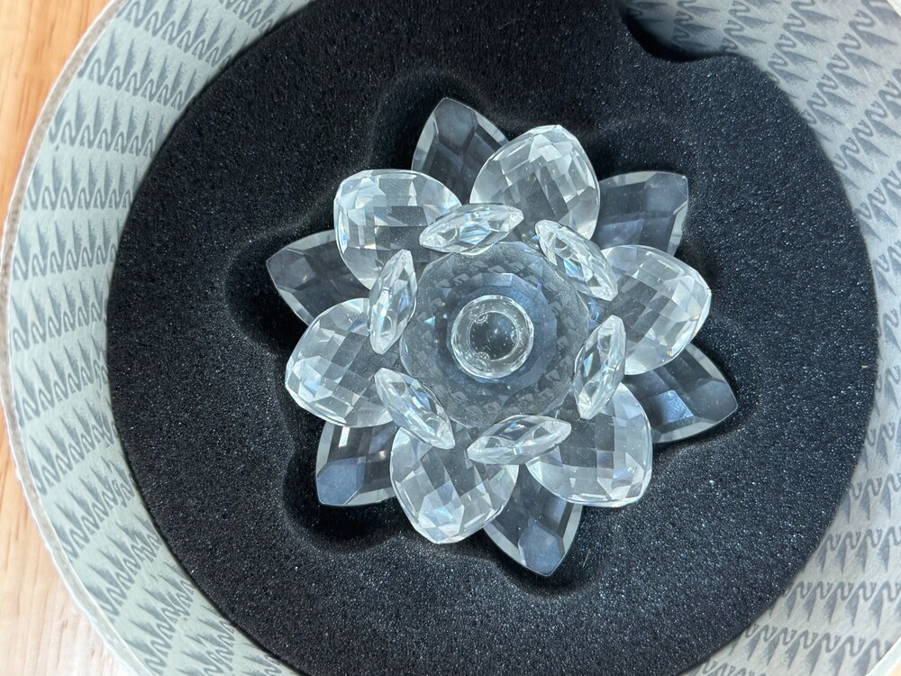 Swarovski Crystal-Water Lily Candle Holder-Small-0118674 - RETIRED